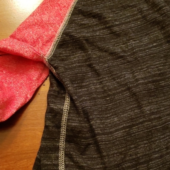 FREE Planet Hoodie Red/Black Large 6 Boys or Girls - Picture 6 of 8